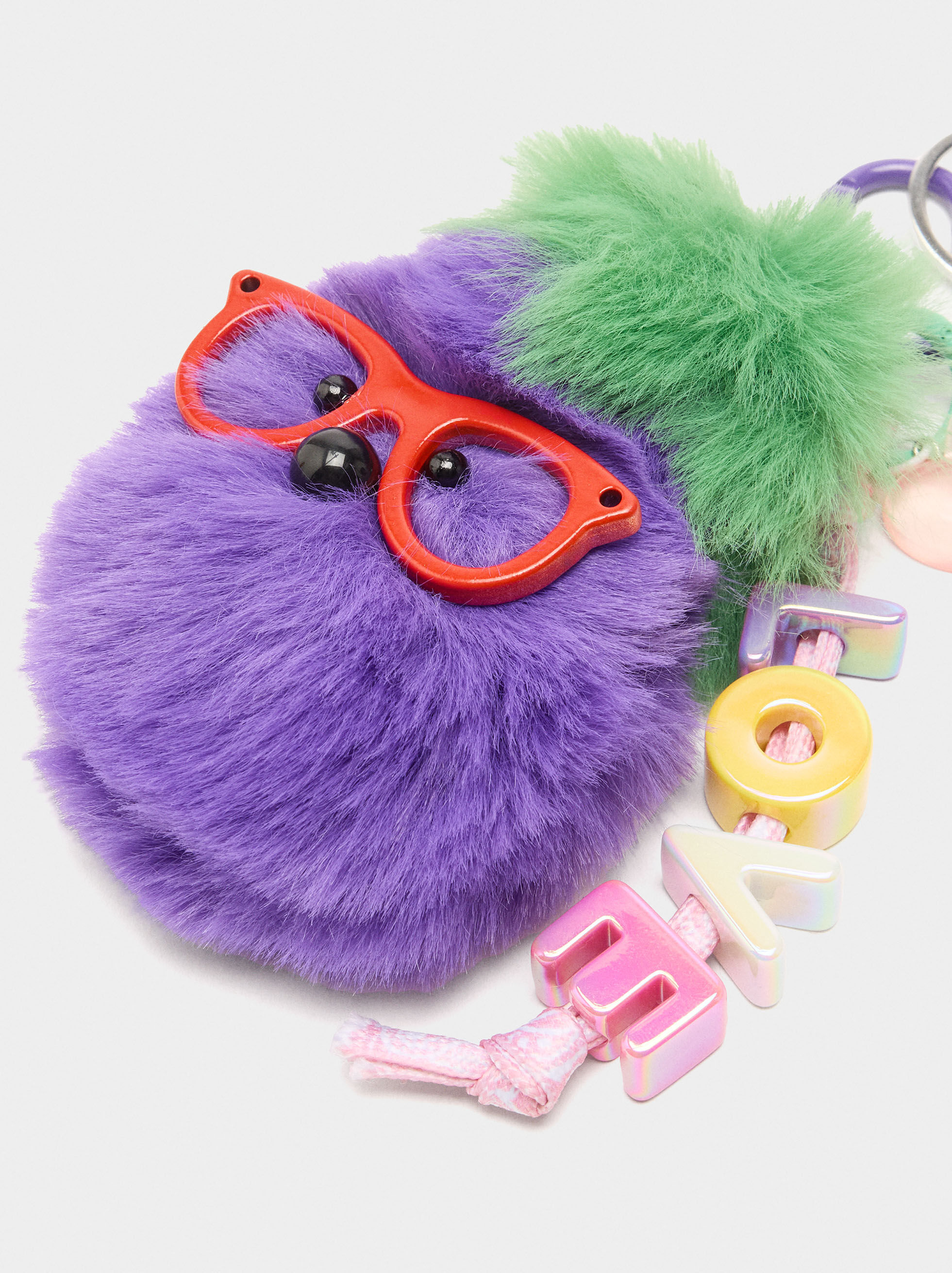 Pom-pom charm keychain LOVE