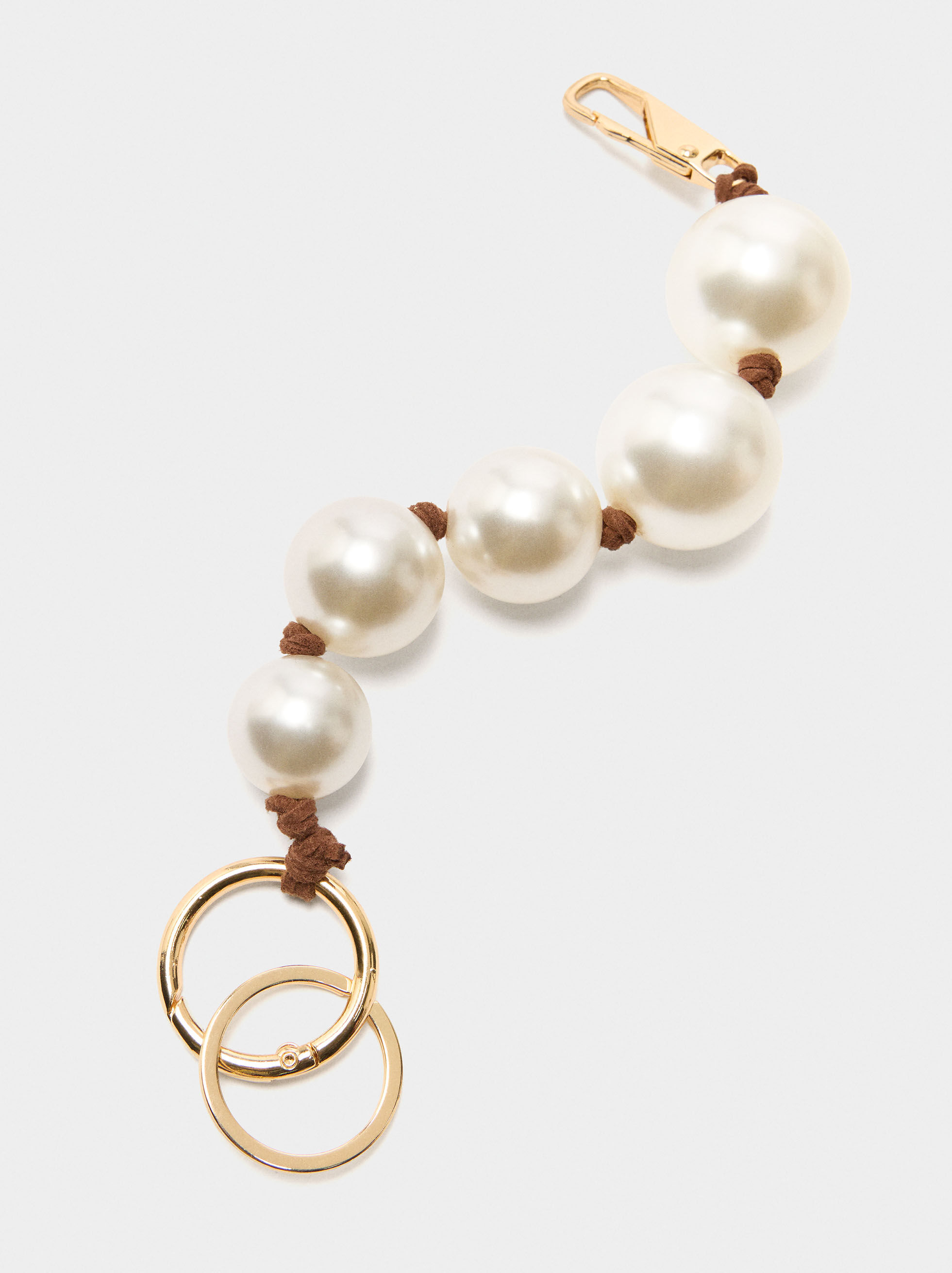 Pearl charm keychain