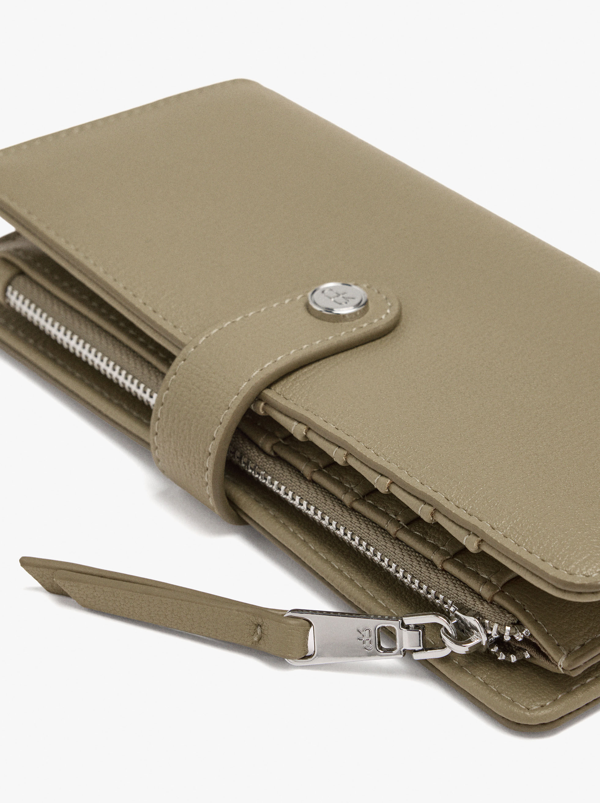 Wallet with Texture L